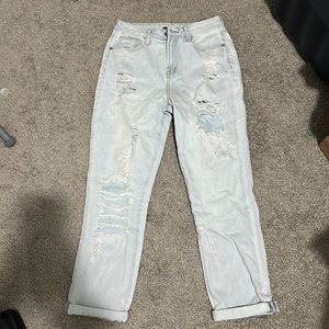 High rise ripped jeans